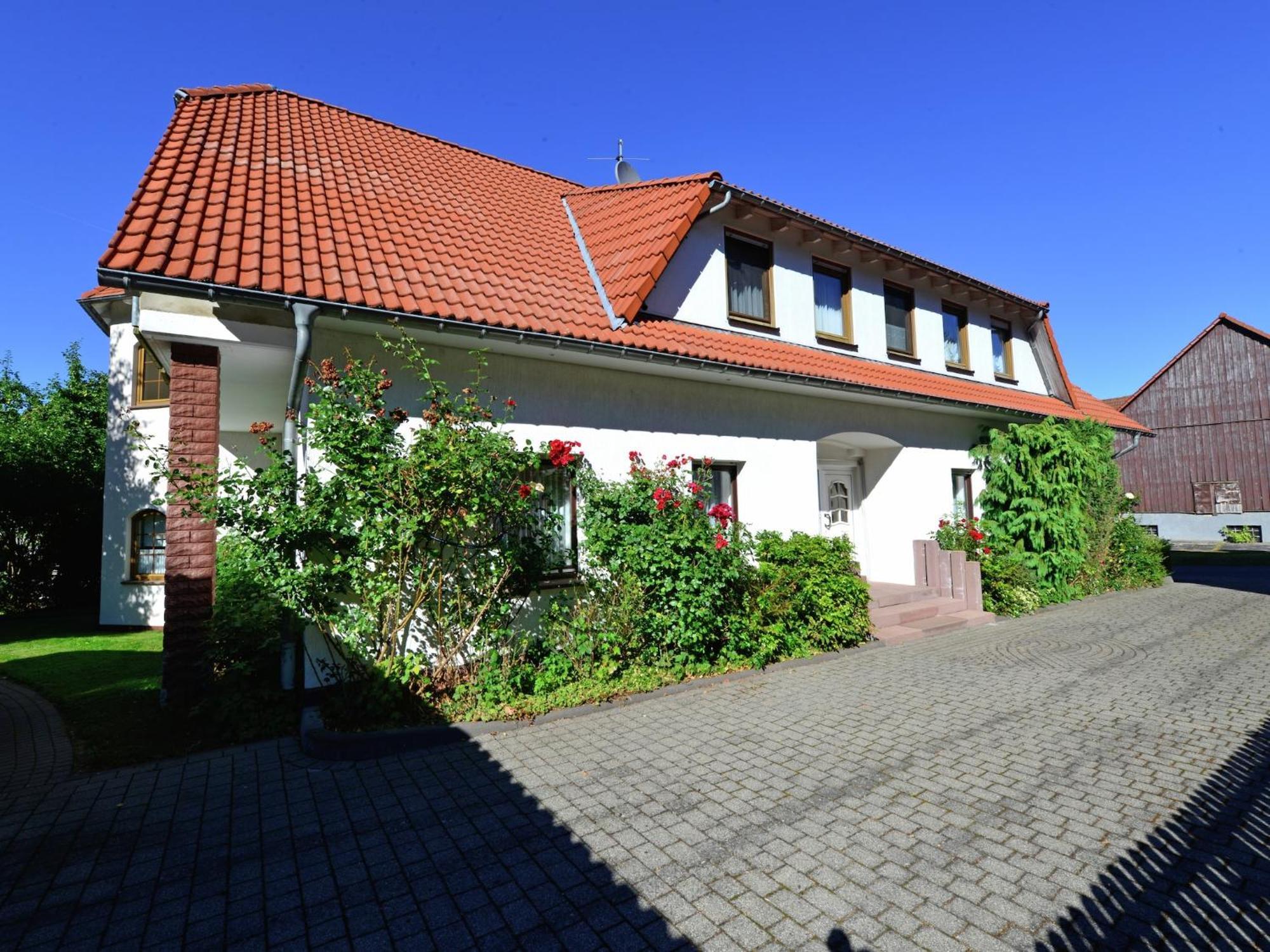 Quaint Apartment In Eimelrod Near Lake And Water Sports Виллинген Экстерьер фото